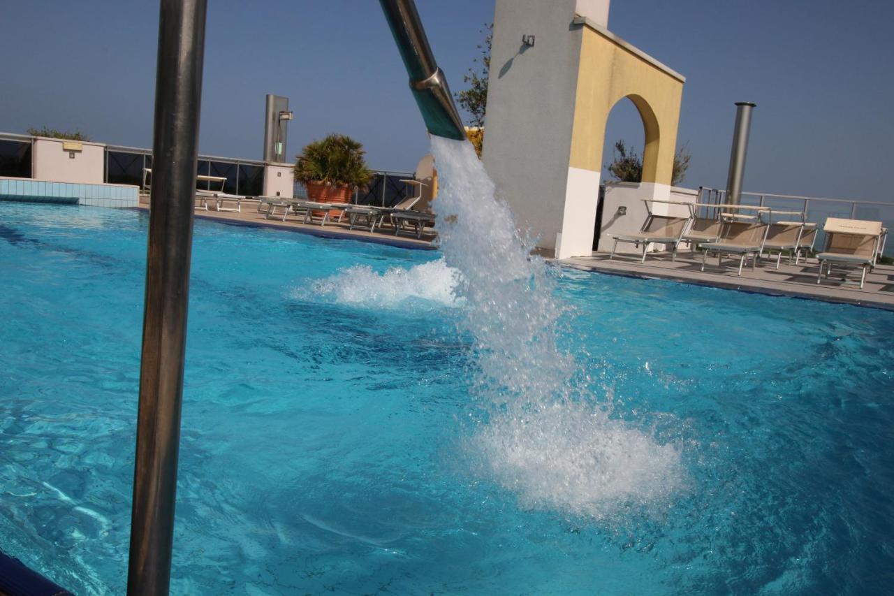 Eraclea Palace Hotel 4 Stelle S Eraclea Mare Eksteriør billede