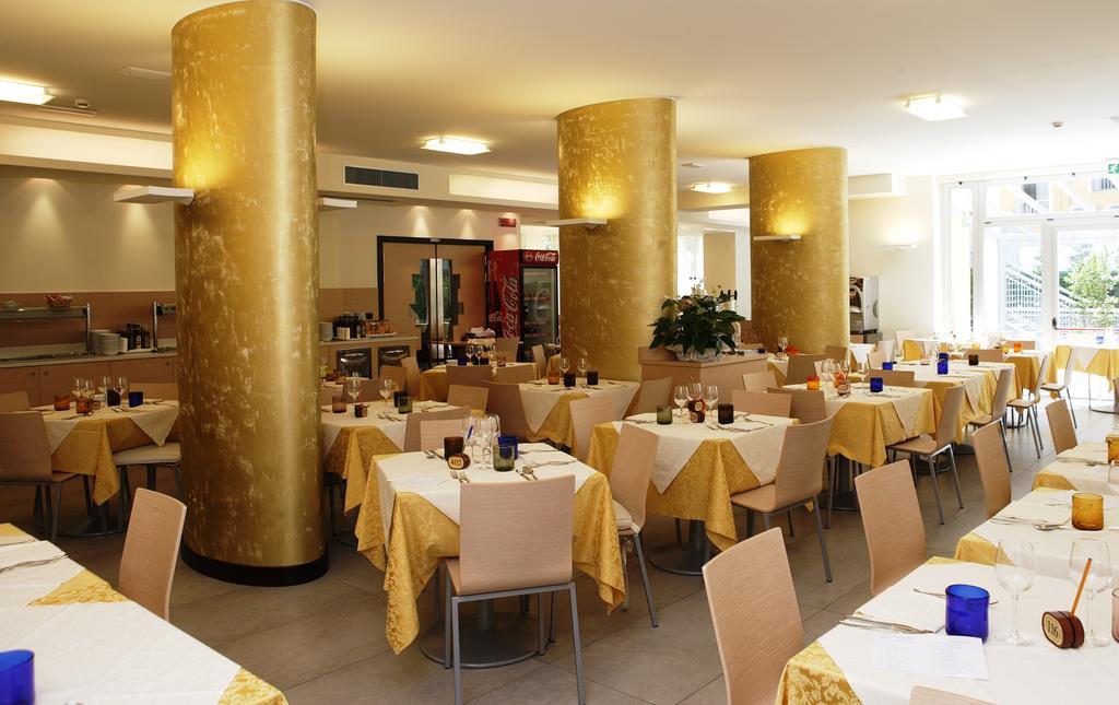 Eraclea Palace Hotel 4 Stelle S Eraclea Mare Eksteriør billede
