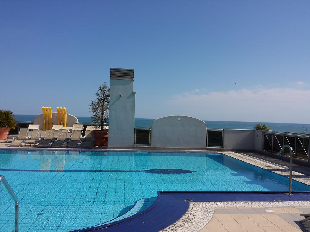 Eraclea Palace Hotel 4 Stelle S Eraclea Mare Eksteriør billede